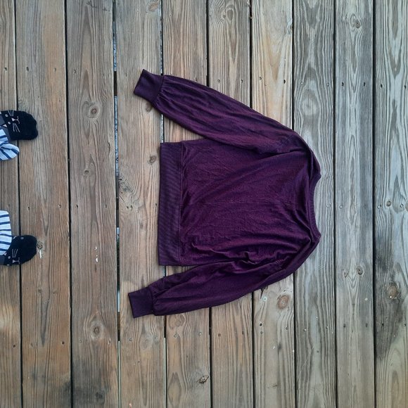 PAIGE Arizona Top in burgundy - Picture 5 of 5